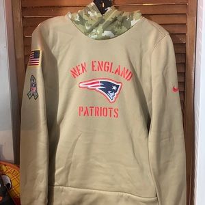 New England Patriots Salute To Service Hoodie Sweatshirt (Youth Medium) Tan
